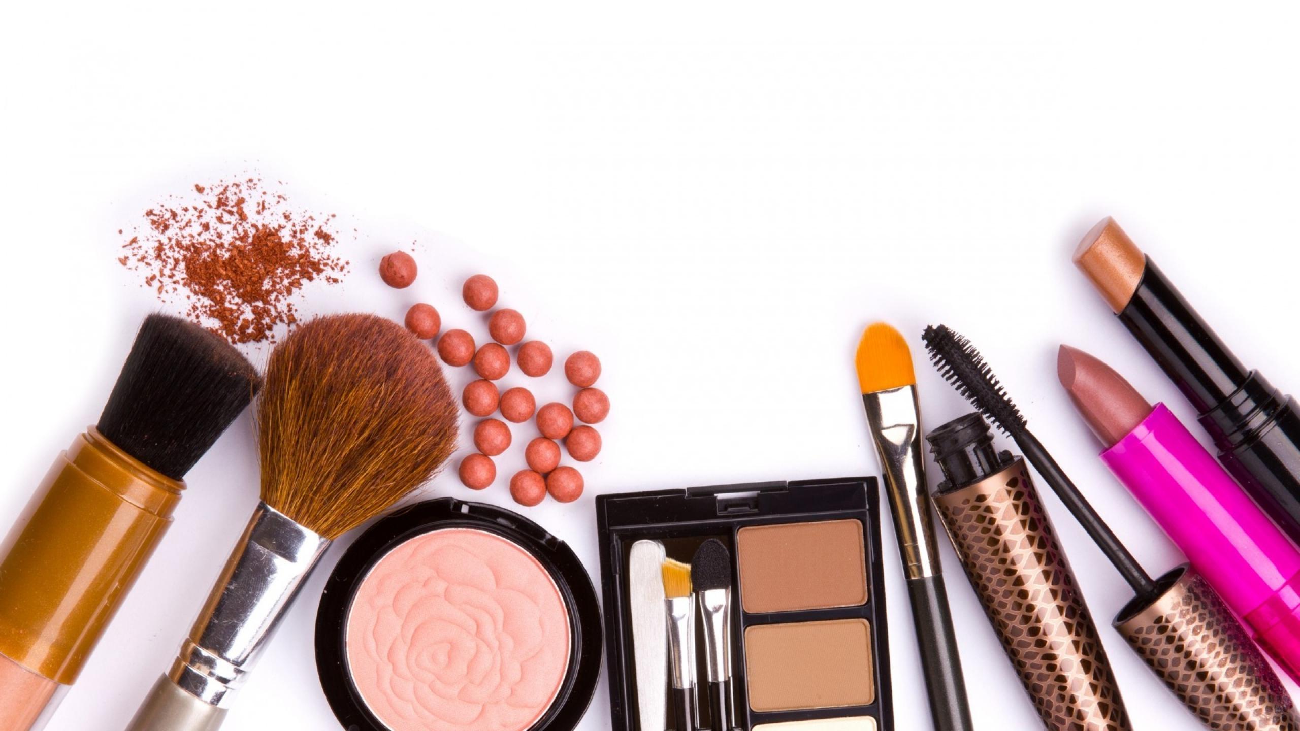 پخش عمده انواع لوازم آرایشی و بهداشتی، عطر و ادکلن اورجینال
